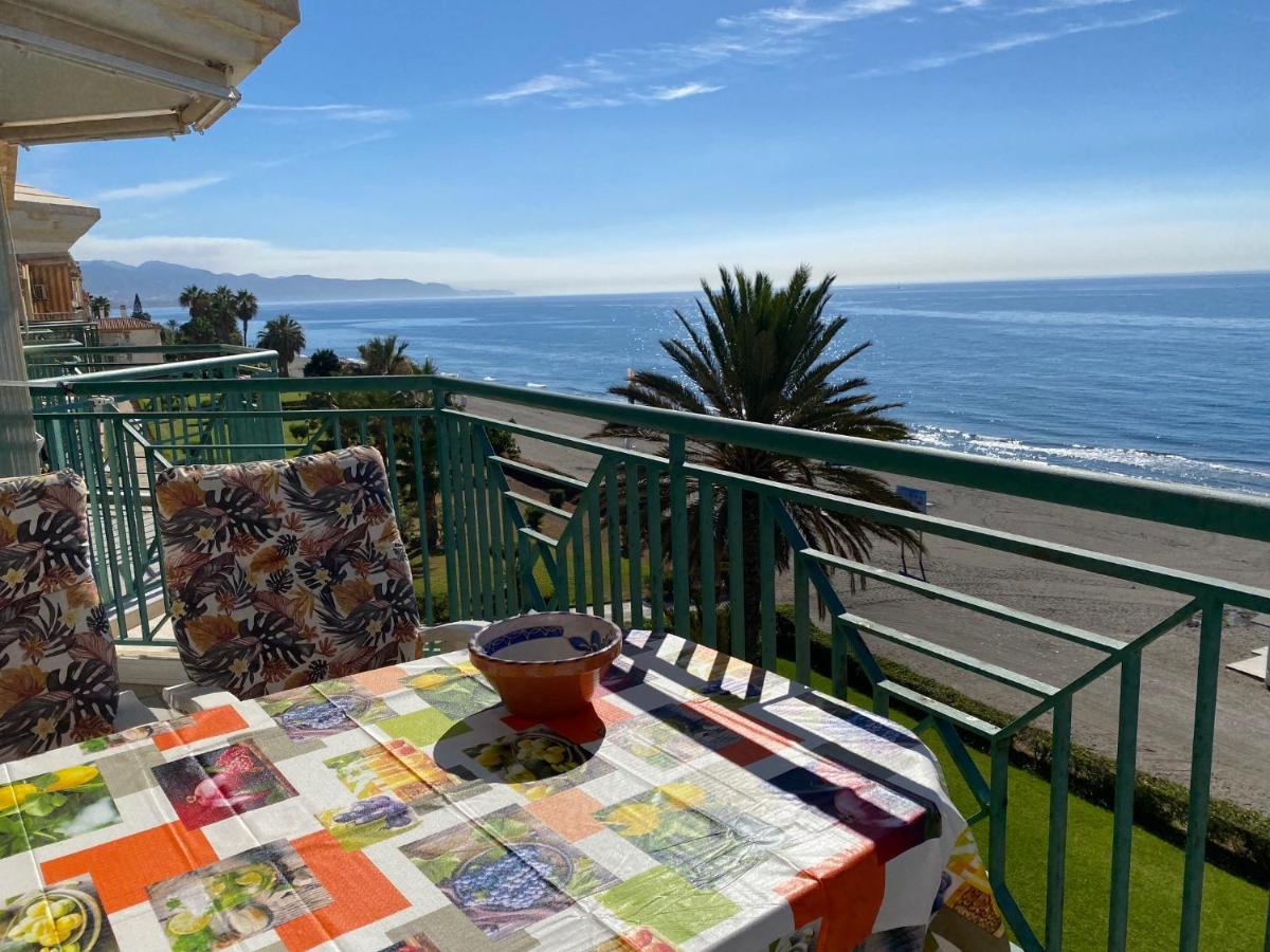 Torrox Costa Beachfront Apartment Exterior foto